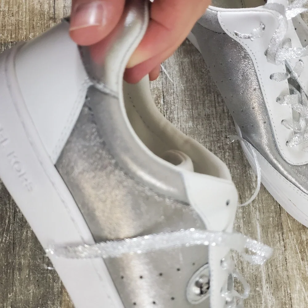 Michael Kors Scotty Lace Up Shoes Womens Sz 8 Low Top Sneakers